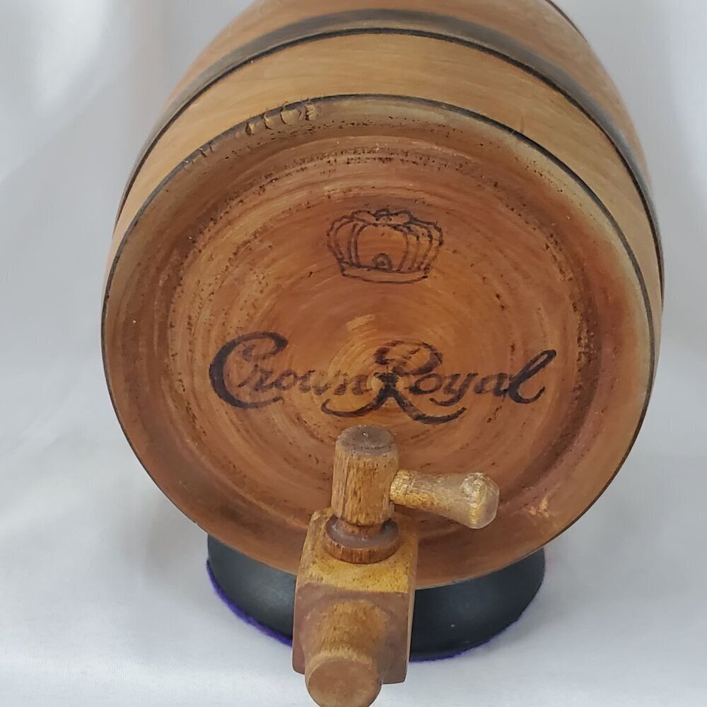 Crown Royal Wooden Whiskey Barrel Cask *DISPLAY ONLY* Bar Decor Man Cave Gift - Picture 2 of 11